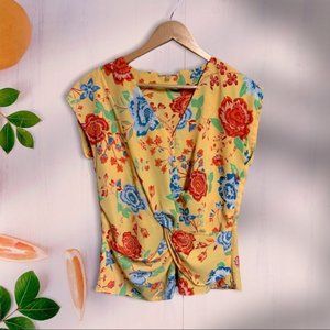 3/$20 Gorgeous Sioni Flowy Floral Spring Top Size M
